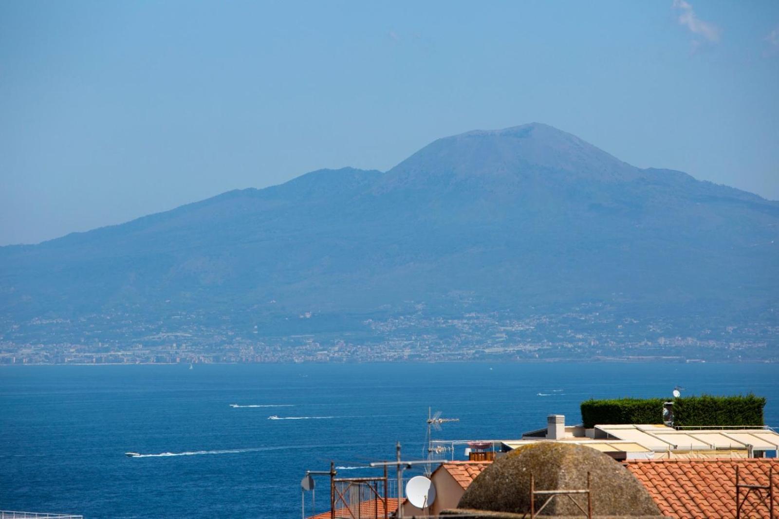 Hotel Lumar Luxury Sorrento Esterno foto